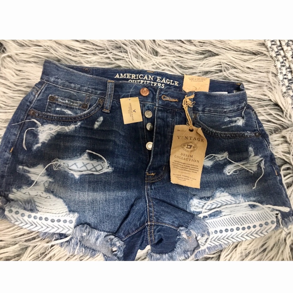 BRAND NEW AE VINTAGE DENIM SHORTS